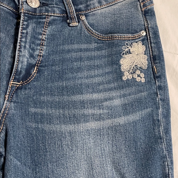 Vintage America Blue Jeans with Cream Lace Trim - Picture 3 of 8